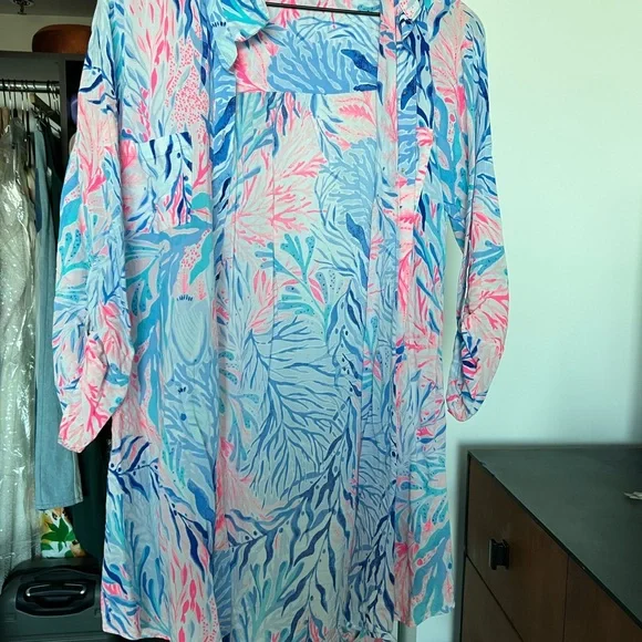 Lilly Pulitzer Coverup - Picture 1 of 2